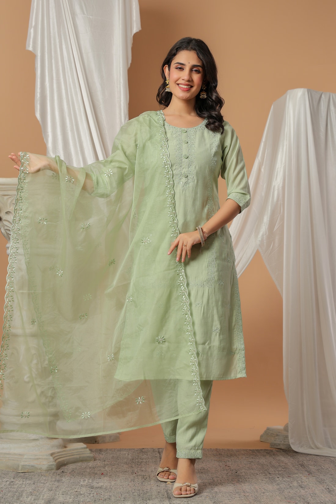 Store 1: garment on the rack
